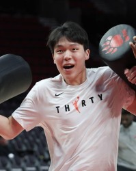 开拓者老板：不会为了收视率迁就杨瀚森 能力够再上场